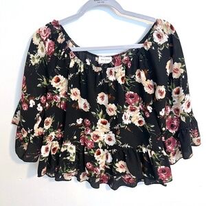 Free Kisses Floral Top